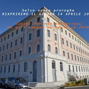 https://nuovo-albergo-operai.hotelslidodijesolo.com